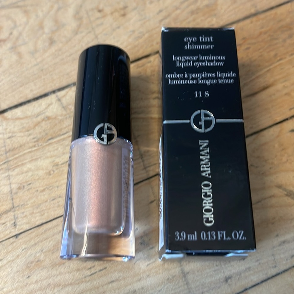- Armani eye tint Bronze - rose gold shimmer. #11 S New